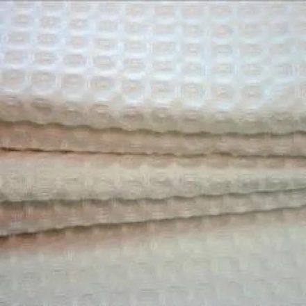 Törölköző  FEHÉR Darázsmintás 100% pamut - 50x100 cm